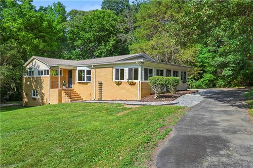 3245 Springside Dr, Clemmons, NC, 27012-9273 | Card Image