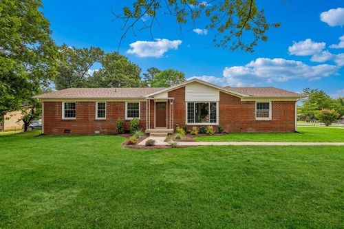 213 Andrew Dr, Clarksville, TN, 37042 | Card Image