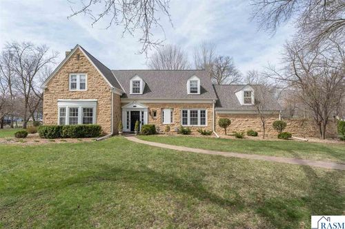 1128 Carney Avenue, Mankato, MN, 56001 | Card Image