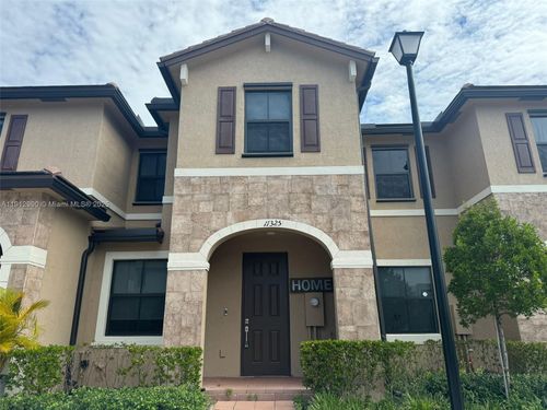 11325 W 34th Way, Hialeah, FL, 33018-2210 | Card Image