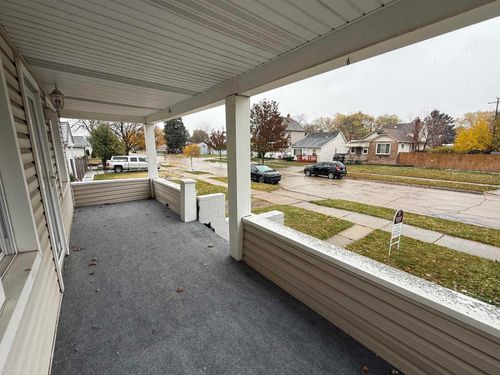 16827 Mayfield St, Roseville, MI, 48066-3334 | Card Image