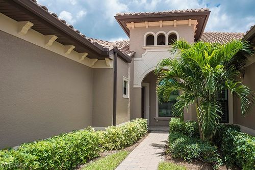 6564 Roma Way, NAPLES, FL, 34113-1719 | Card Image