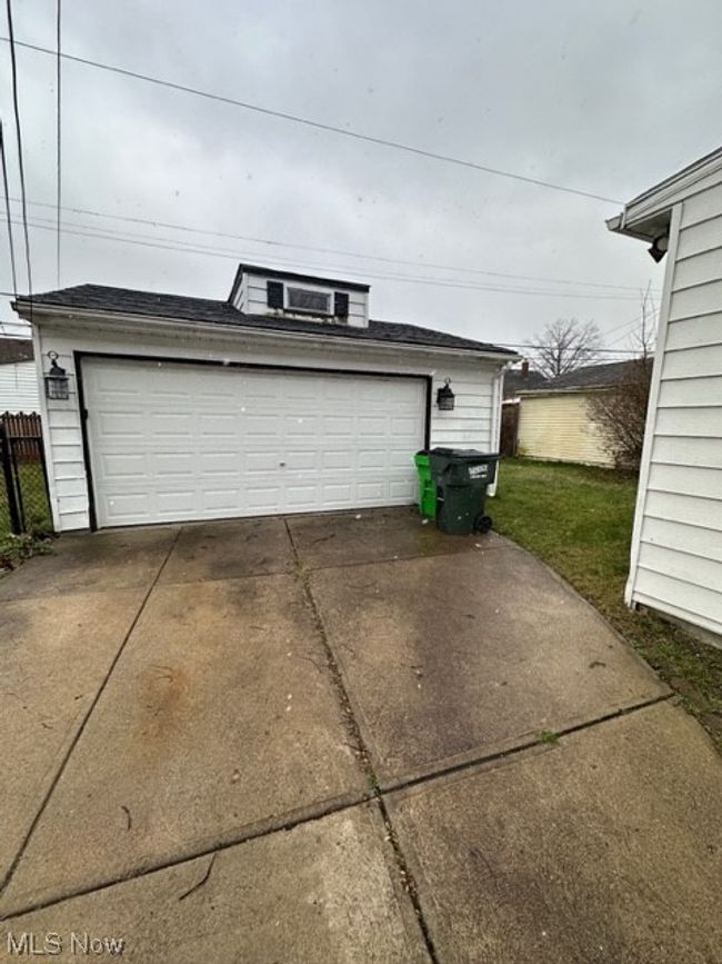 13620 Oak Park, For Sale in Garfield Heights Zoocasa