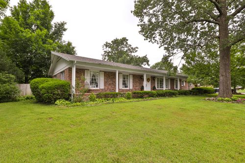 610 W Summit St, Bolivar, MO, 65613-1006 | Card Image