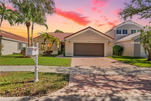 1156 Cedar Falls Dr, Weston, FL, 33327-1716 | Card Image