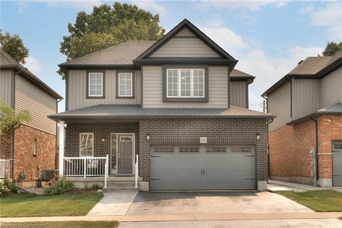 180 Snyder Ave N, Elmira, ON, N3B0C9 | Card Image
