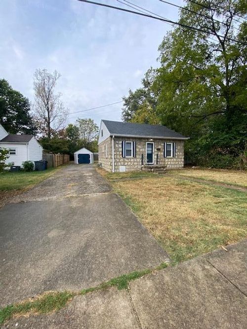 140 Brown Ave, Lexington, KY, 40505-4104 | Card Image