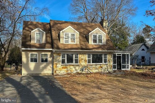 726 River Road, Ewing, NJ, 08628 | Card Image