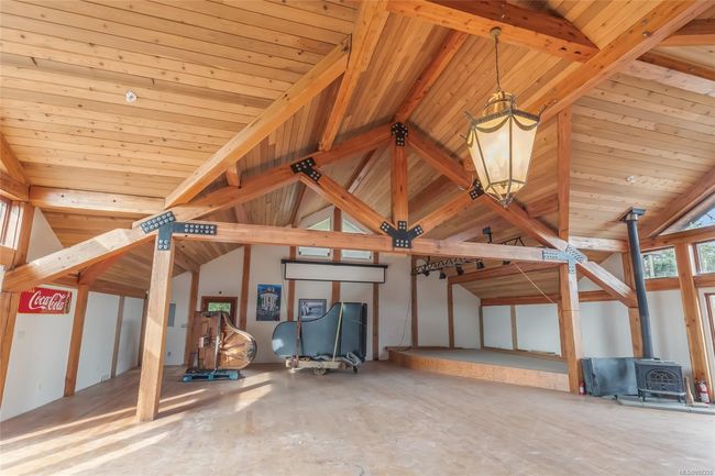 2300 East Wellington Rd, House other with 4 bedrooms, 5 bathrooms and 30 parking in Nanaimo BC | Image 39