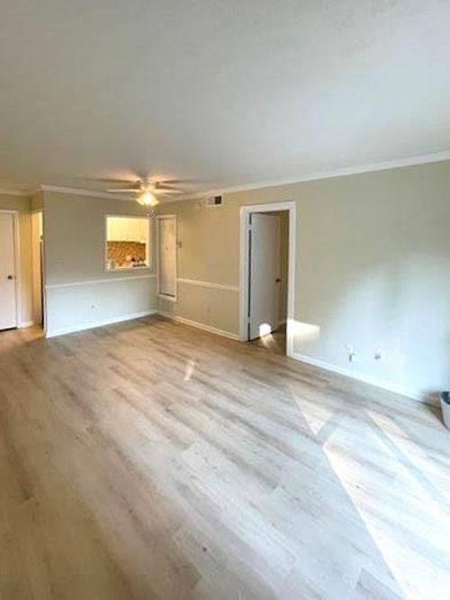 b26-2805 Northeast Expy, Atlanta, GA, 30345 | Card Image