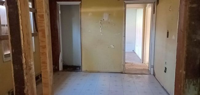 9 Park Cir, House other with 3 bedrooms, 2 bathrooms and 1 parking in Mount Marion NY | Image 10