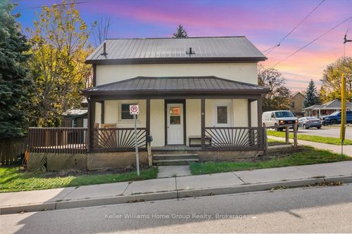 33 Mill St, Elmira, ON, N3B2K5 | Card Image