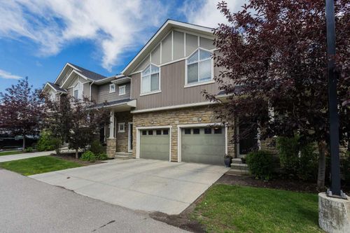 564 Evanston Manor Nw, Calgary, AB, T3P0R8 | Card Image