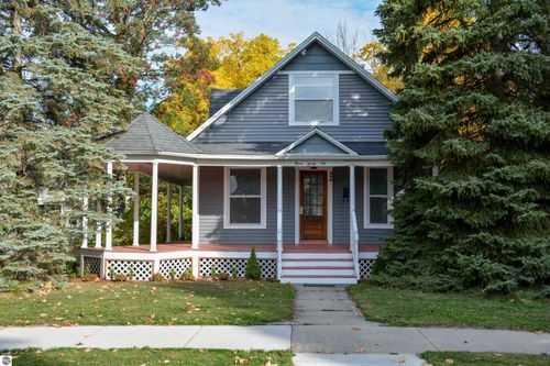 336 W Ninth Street, Traverse City, MI, 49684 | Card Image