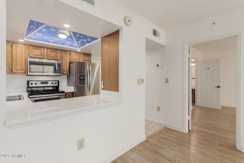 c109-10330 W Thunderbird Blvd, Sun City, AZ, 85351-3040 | Card Image