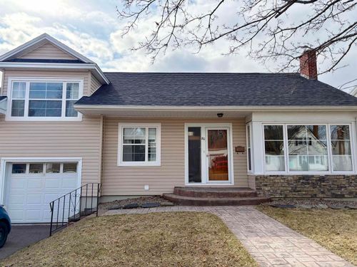 80 Roosevelt Ave, Truro, NS, B2N1B6 | Card Image