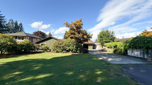 11879 220 St, Maple Ridge, BC, V2X5P9 | Card Image