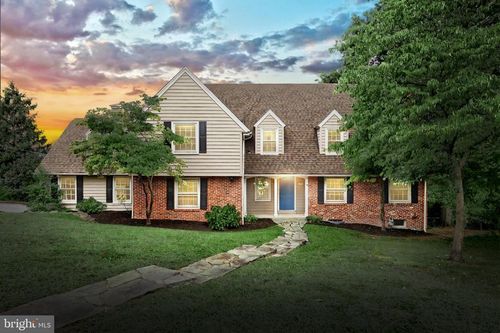 1059 Hillside Dr, YORK, PA, 17403-3619 | Card Image