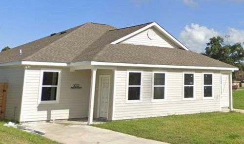 1057 Orange Blossom Ln, Harvey, LA, 70058-4806 | Card Image