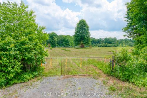 PT LT 18 CON 10 Fifth Lake Road, Central Frontenac, ON, K0H2K0 | Card Image