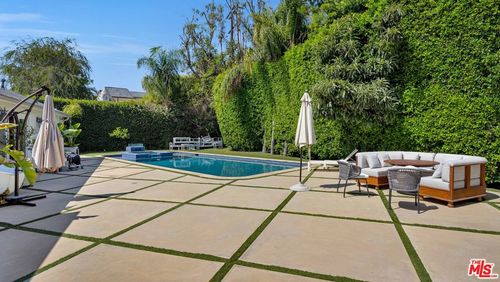 9887 Carmelita Ave, Beverly Hills, CA, 90210-3118 | Card Image