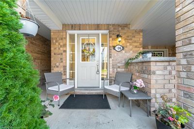 106 Lemieux Crt, Townhouse with 3 bedrooms, 2 bathrooms and 2 parking in Milton ON | Image 2