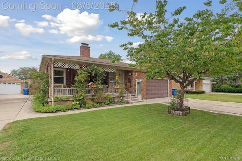 4529 Frazho Rd, Warren, MI, 48091-1403 | Card Image