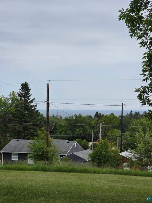 16 Carter Ln, Silver Bay, MN, 55614 | Card Image