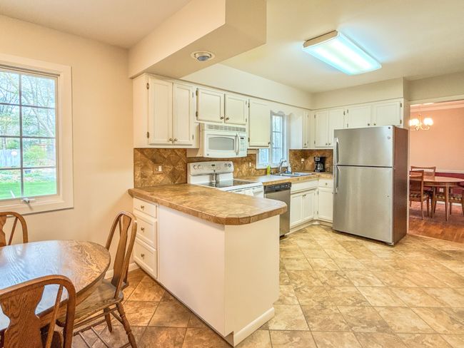 2126 Holly Tree Dr, House other with 3 bedrooms, 3 bathrooms and null parking in Davison MI | Image 7