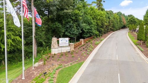 2228 Black Bear Cir, Loudon, TN, 37774 | Card Image