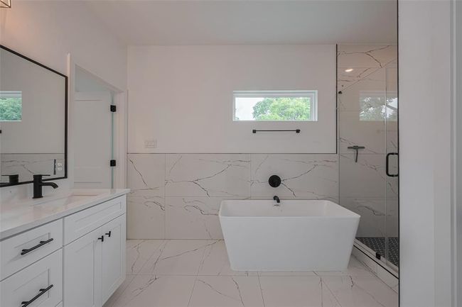 2532 Wall St, House other with 3 bedrooms, 3 bathrooms and 2 parking in Houston TX | Image 41
