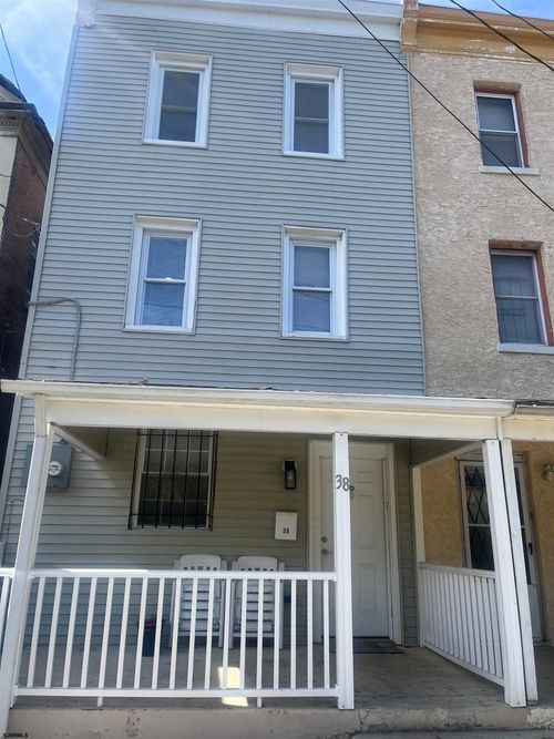38 N Maryland Ave, ATLANTIC CITY, NJ, 08401-4927 | Card Image