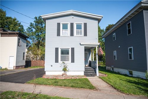 231 S Willow St, Oneida, NY, 13421-1946 | Card Image