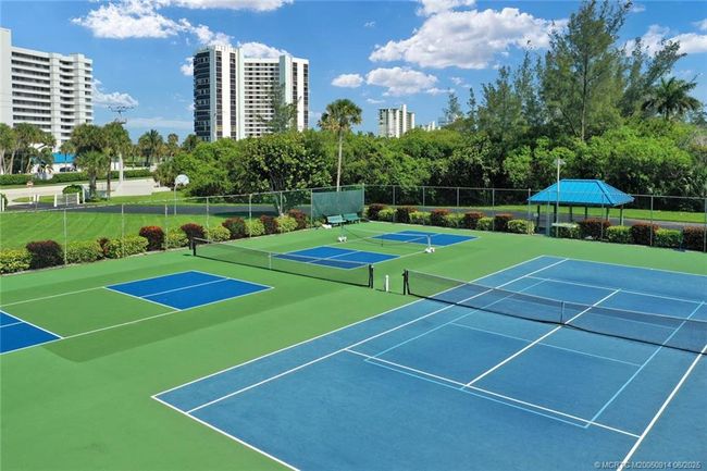 APT-1204 - 9600 Ocean Dr, Condo with 2 bedrooms, 2 bathrooms and null parking in Jensen Beach FL | Image 37