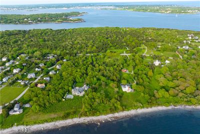 424 Beavertail Road, Home with 0 bedrooms, 0 bathrooms and null parking in Jamestown RI | Image 2