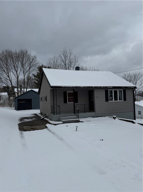 262 W 11th St, Elmira, NY, 14903-1504 | Card Image