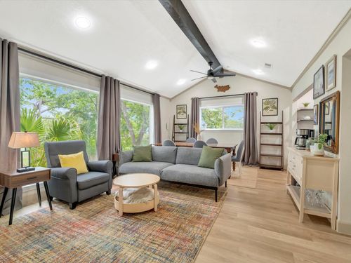 1002 Staples Ave, Seabrook, TX, 77586-3840 | Card Image