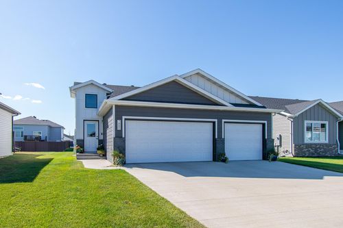 7880 Lost River Rd, Horace, ND, 58047-9727 | Card Image