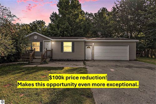 3600 Holiday Hills Dr, Traverse City, MI, 49686-3790 | Card Image