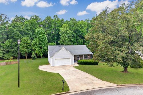 838 Burton Ridge Dr, Loganville, GA, 30052-5095 | Card Image