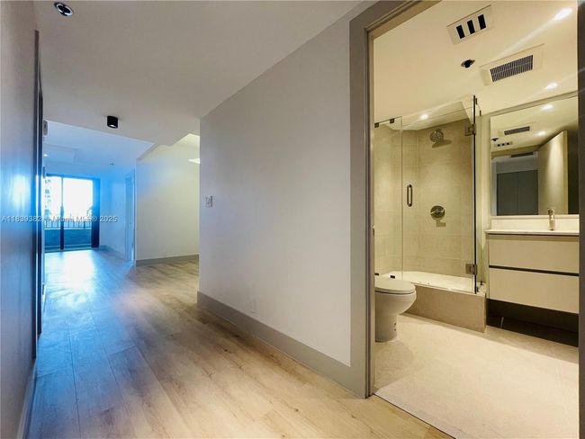 APT-305 - 201 Crandon Blvd, Condo with 1 bedrooms, 2 bathrooms and null parking in Key Biscayne FL | Image 25