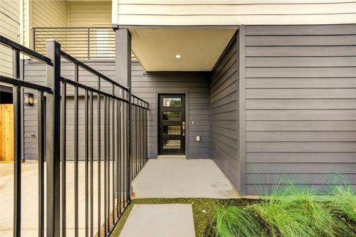 3404 Rawley St, Houston, TX, 77020-2354 | Card Image