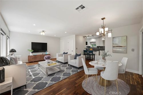 865 N El Centro Ave, Los Angeles, CA, 90038 | Card Image
