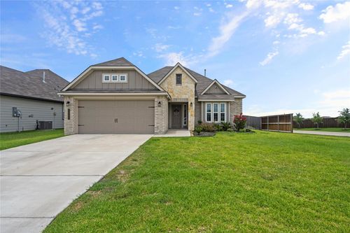 2040 Muscadine Trl, Brenham, TX, 77833-5116 | Card Image