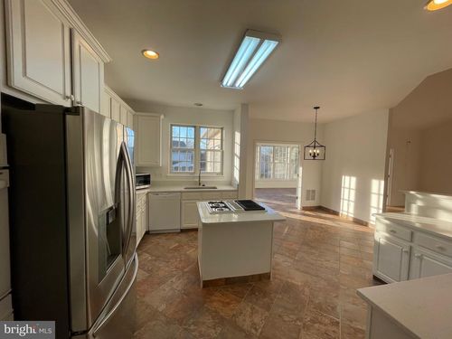 25869 Flintonbridge Dr, CHANTILLY, VA, 20152-4804 | Card Image