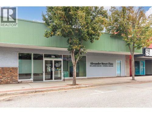 380 Alexander St Ne, Salmon Arm, BC, V1E2T3 | Card Image