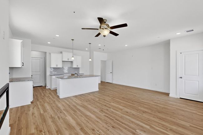 1812 Summer Aura, House other with 3 bedrooms, 3 bathrooms and null parking in Mesquite TX | Image 34