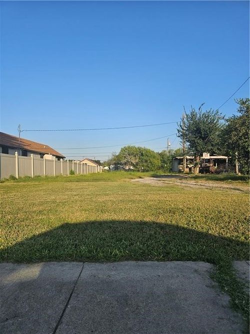4426 Angela Dr, Corpus Christi, TX, 78416-2434 | Card Image