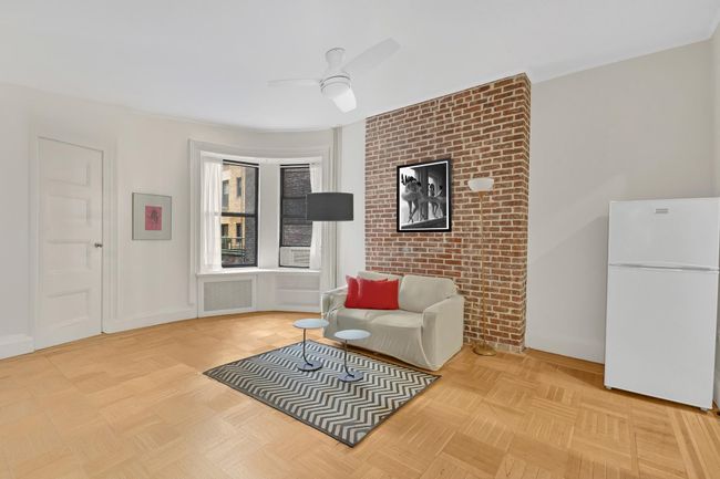 Living/sleeping area with loft virtually removed | Image 6