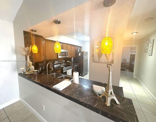 apt-306-18850 Nw 57th Ave, Hialeah, FL, 33015-7022 | Card Image